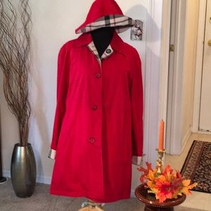 Raincoat& hat.Label removed to reverse